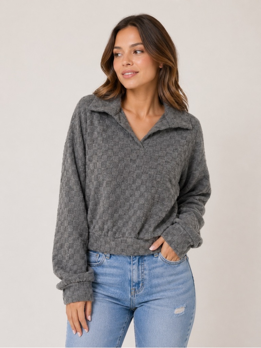 NEW BOMBOM Fuzzy Black Checkered Polo Collar Pullover Top with Pockets Grey L